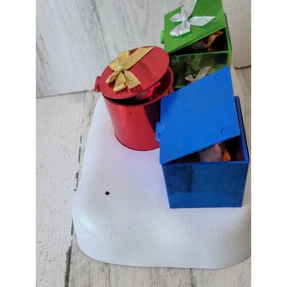 Musical light up snowman Trio Carol sing Xmas snow decor - Picture 7 of 10